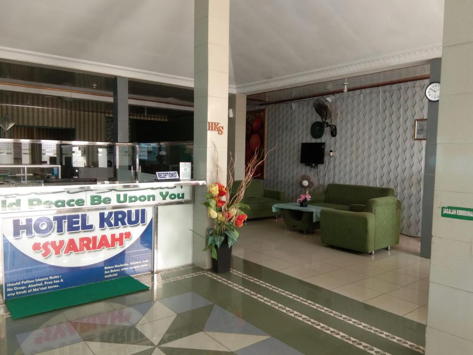 Hotel Krui Syariah Buitenkant foto